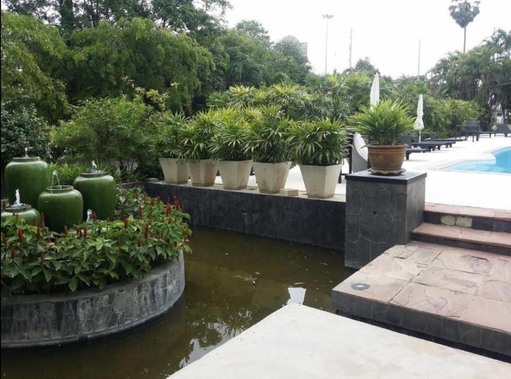 The Park Hotel Pattaya Buitenkant foto