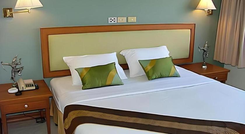 The Park Hotel Pattaya Buitenkant foto