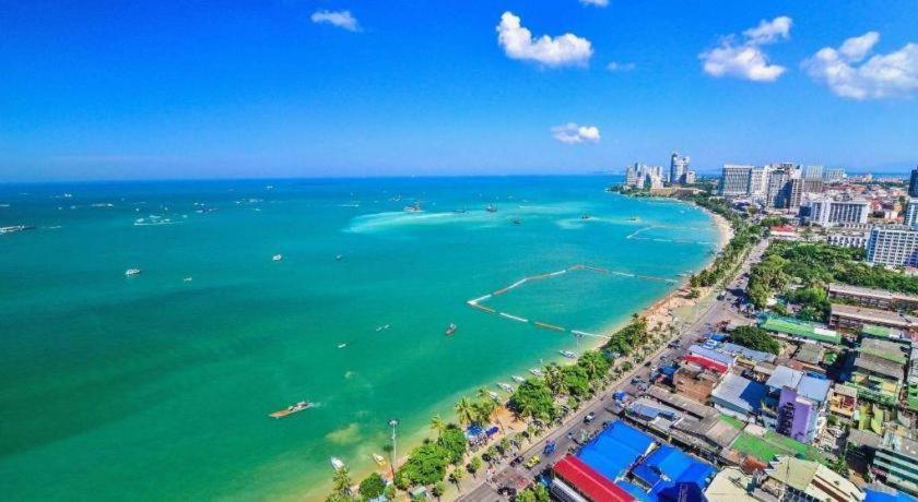 The Park Hotel Pattaya Buitenkant foto