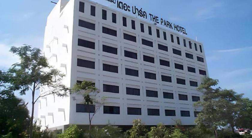 The Park Hotel Pattaya Buitenkant foto