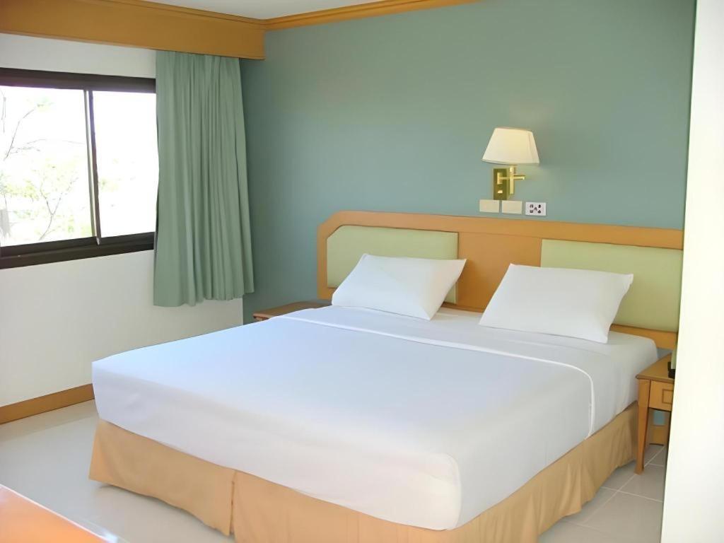 The Park Hotel Pattaya Buitenkant foto